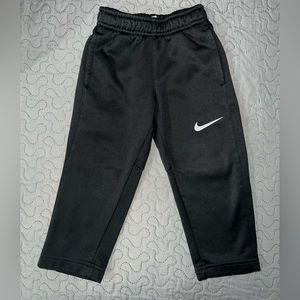 Nike black sweatpants with thermafit and very warm